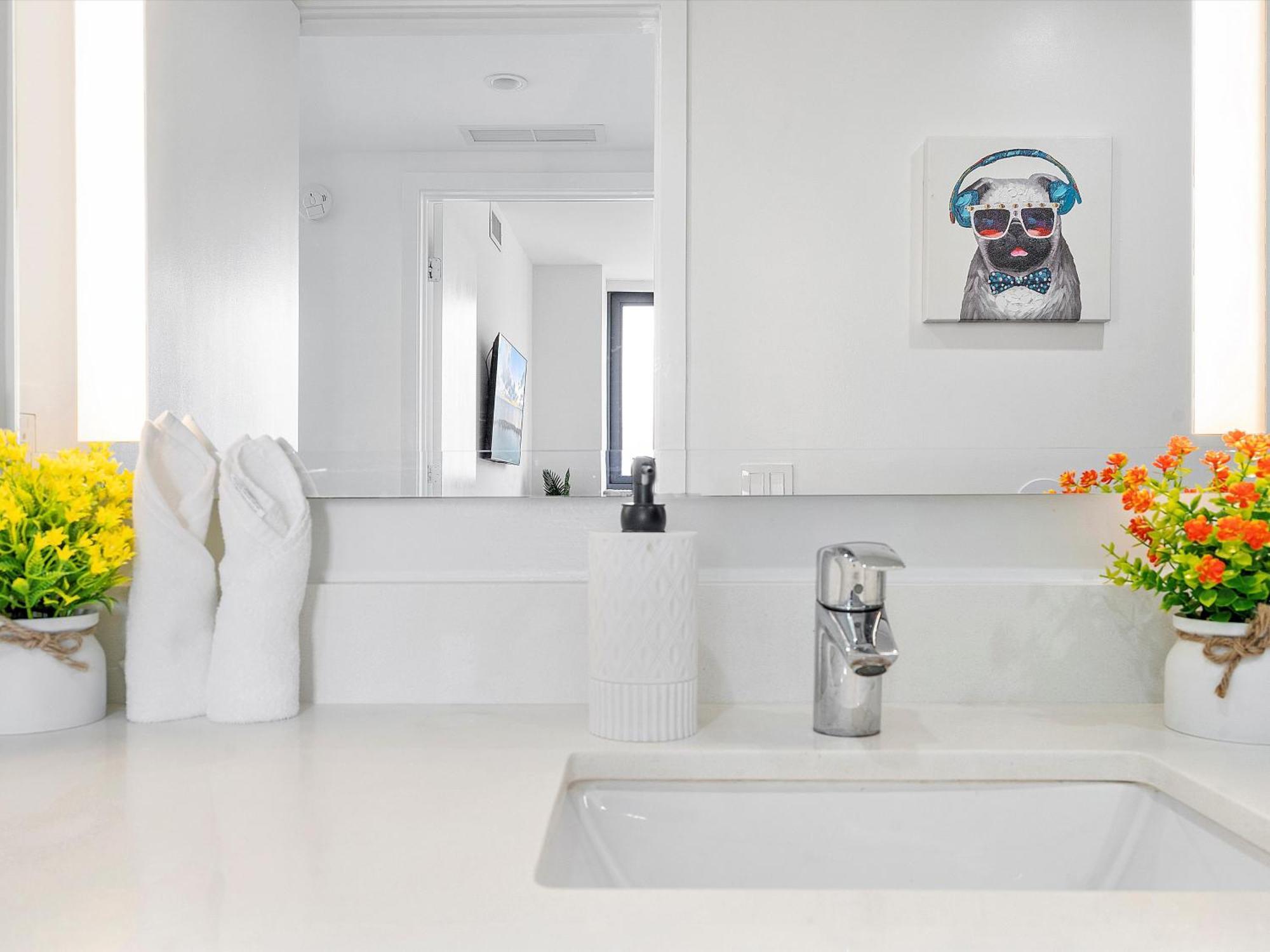 X Lounge Iv - High-rise With Rooftop Pool In Downtown Apartment